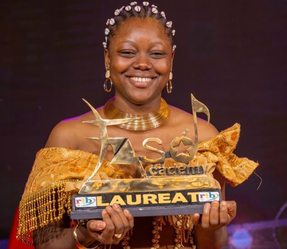Rahayna Ouédraogo : La lauréate de Faso Academy 2025 ou l’étudiante engagée